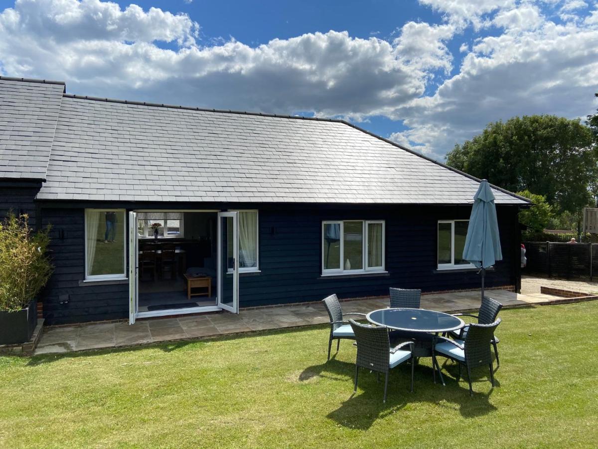 הוילה וורטינג South Downs Rural Retreats מראה חיצוני תמונה