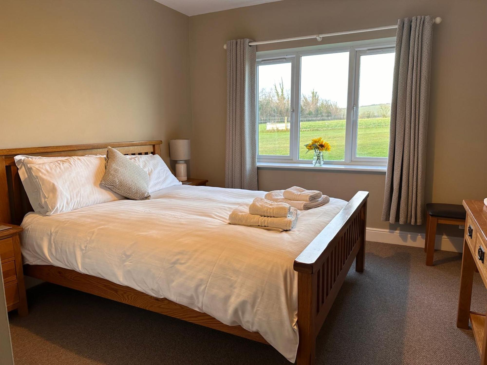 הוילה וורטינג South Downs Rural Retreats מראה חיצוני תמונה